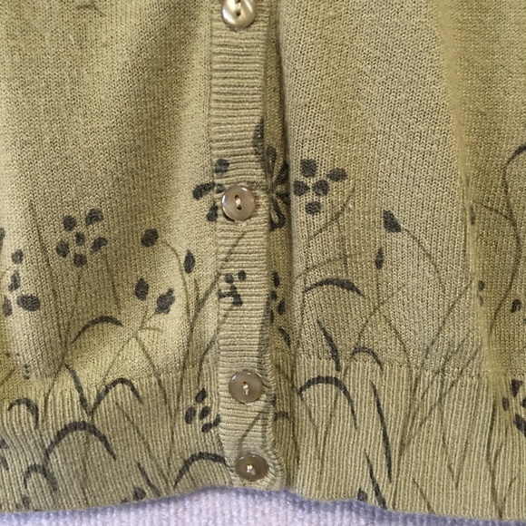 Cardigan sweater floral print at border green Sag Harbor Sm Button up EUC - Picture 3 of 10